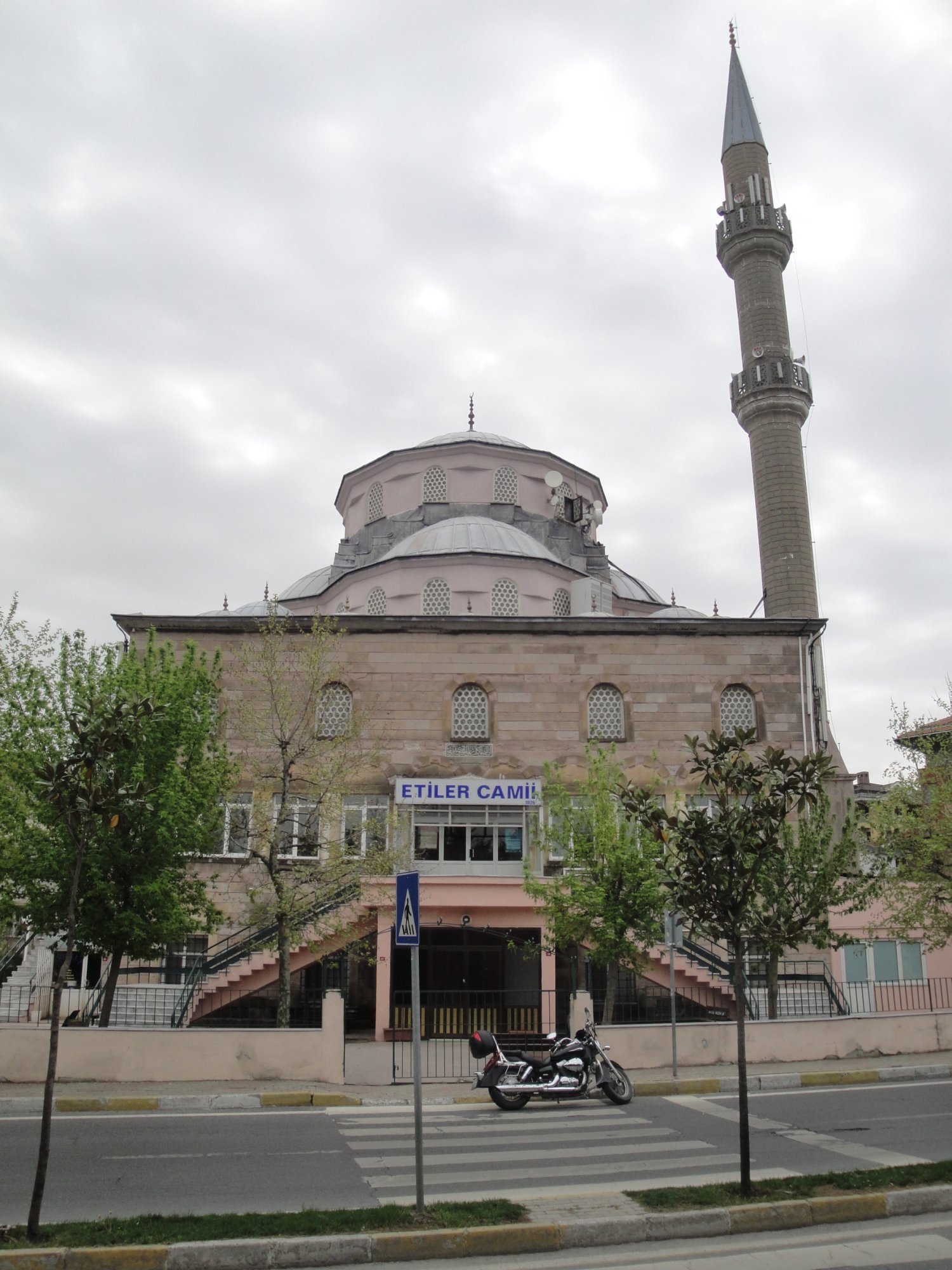 Etiler Camii